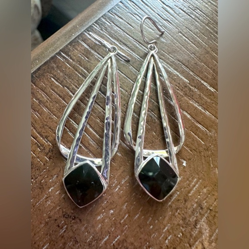 Beautiful rare retired Silver Silpada earrings